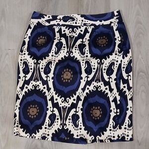 J. CREW Elegant Blue and White Patterned Stretch Skirt Size 6